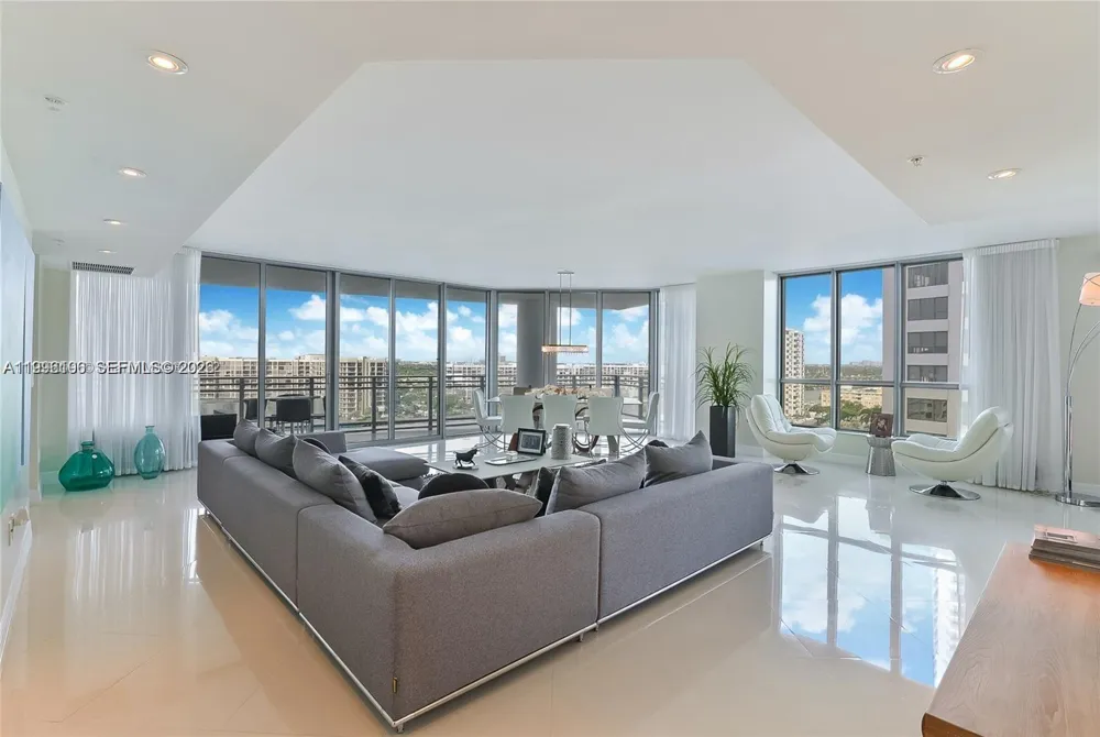 3535 S Ocean Dr #1006 Hollywood, FL 33019