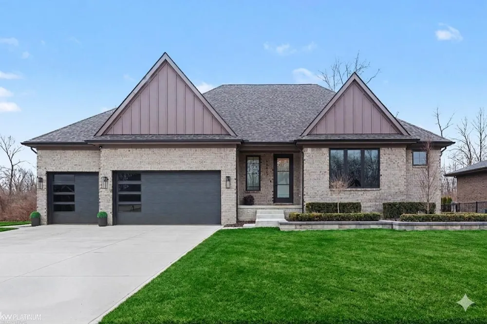 66507 Meadowlands Court Washington Township, MI 48095