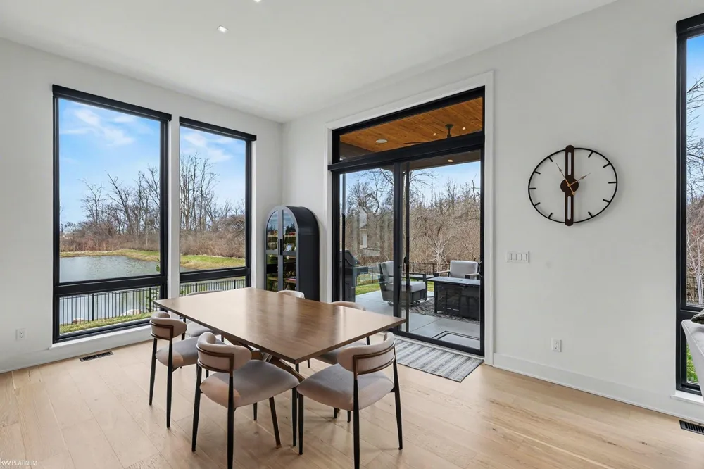 66507 Meadowlands Court Washington Township, MI 48095