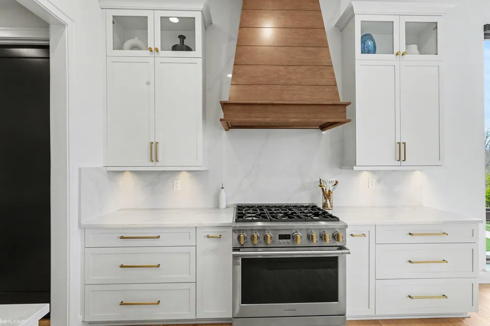 66507 Meadowlands Court Washington Township, MI 48095