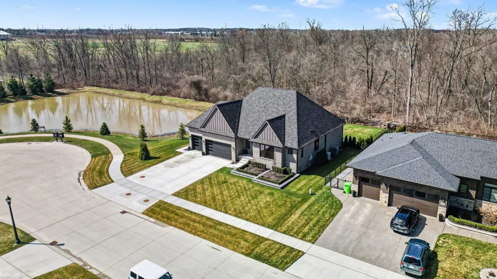 66507 Meadowlands Court Washington Township, MI 48095