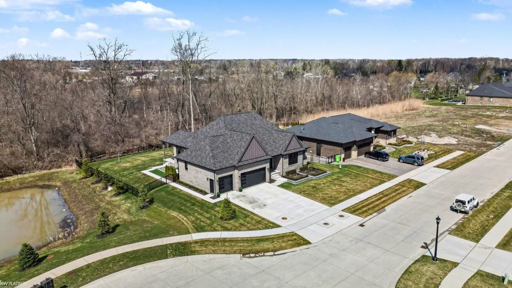 66507 Meadowlands Court Washington Township, MI 48095