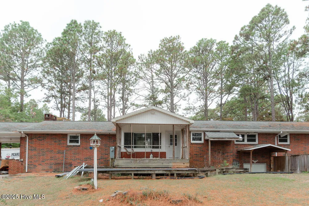 303 Dogwood Lane Hamlet, NC 28345
