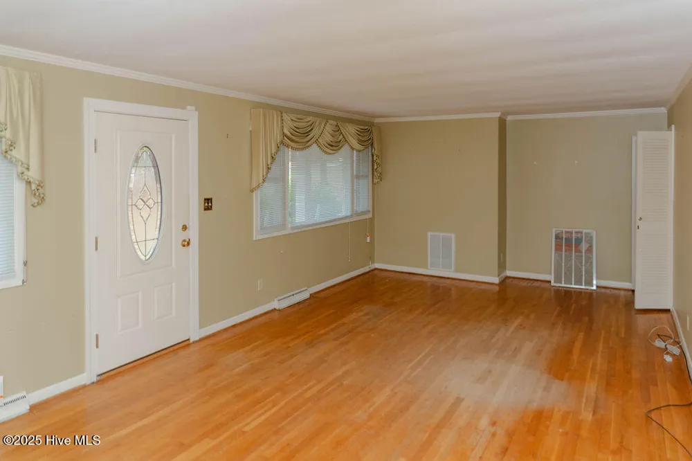 303 Dogwood Lane Hamlet, NC 28345