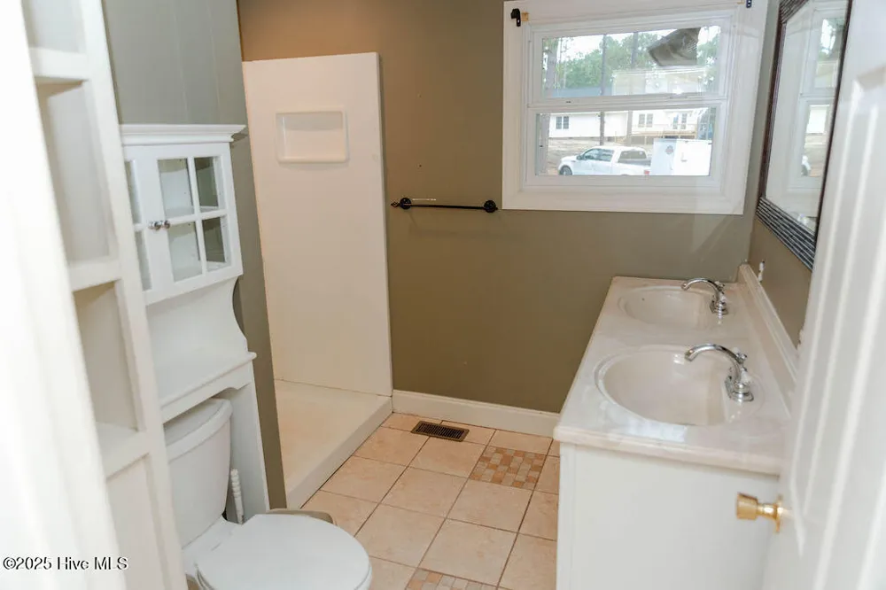 303 Dogwood Lane Hamlet, NC 28345