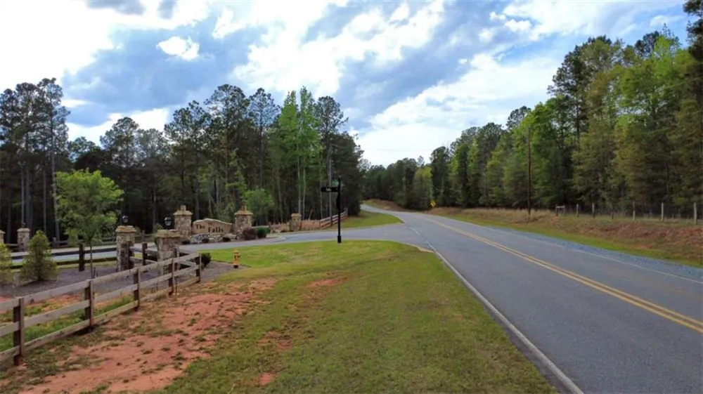 113 The Falls Lane Milledgeville, GA 31061