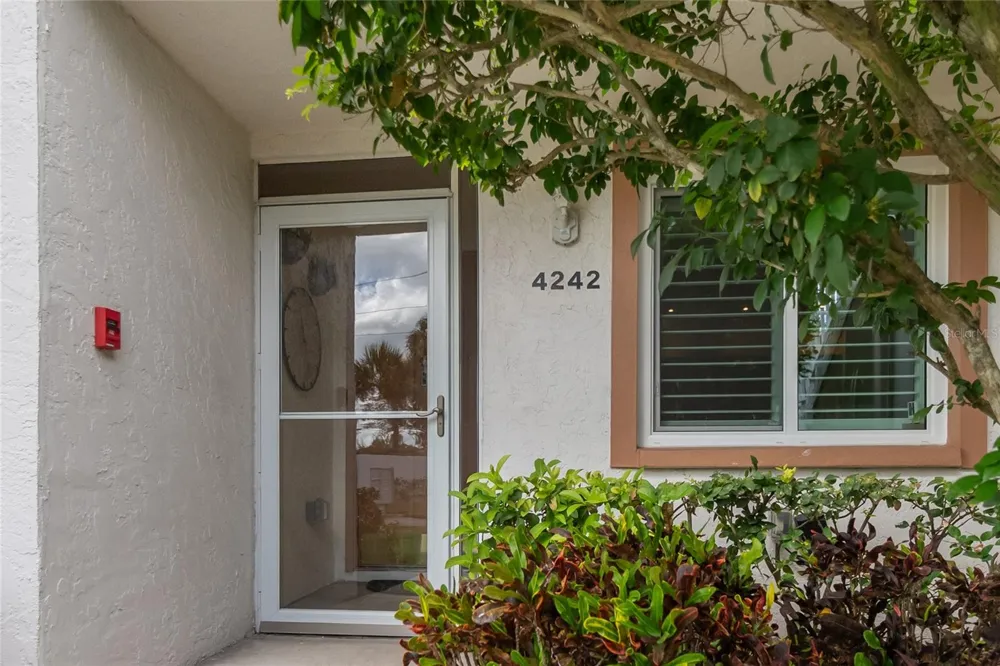4242 MADEIRA COURT #3315 Sarasota, FL 34233