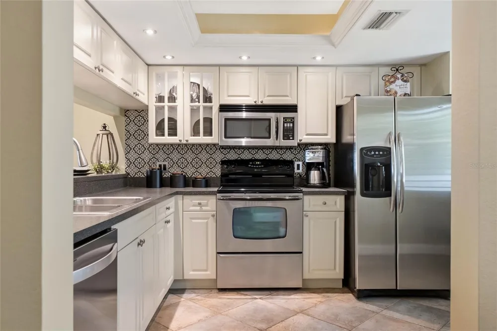 4242 MADEIRA COURT #3315 Sarasota, FL 34233