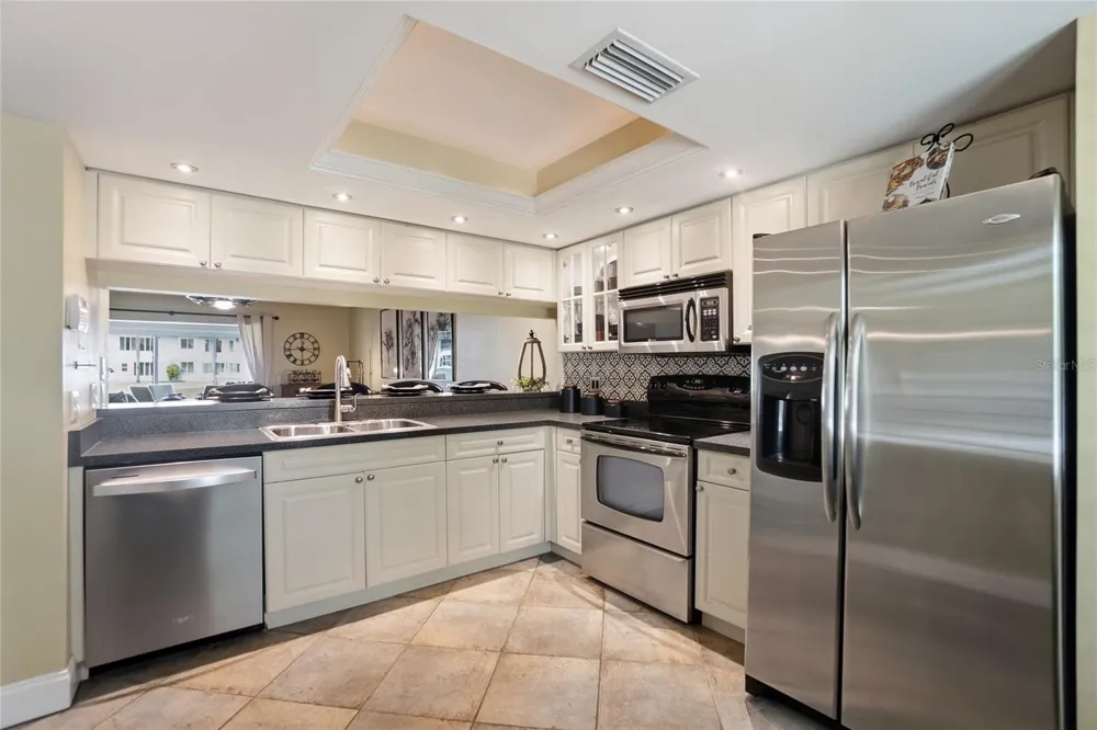 4242 MADEIRA COURT #3315 Sarasota, FL 34233