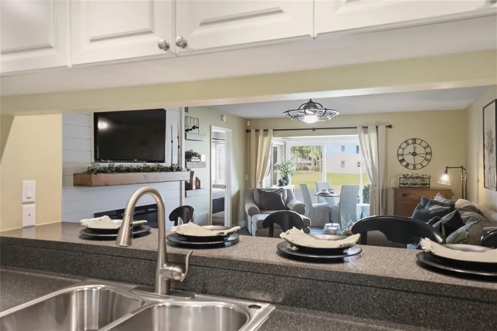 4242 MADEIRA COURT #3315 Sarasota, FL 34233