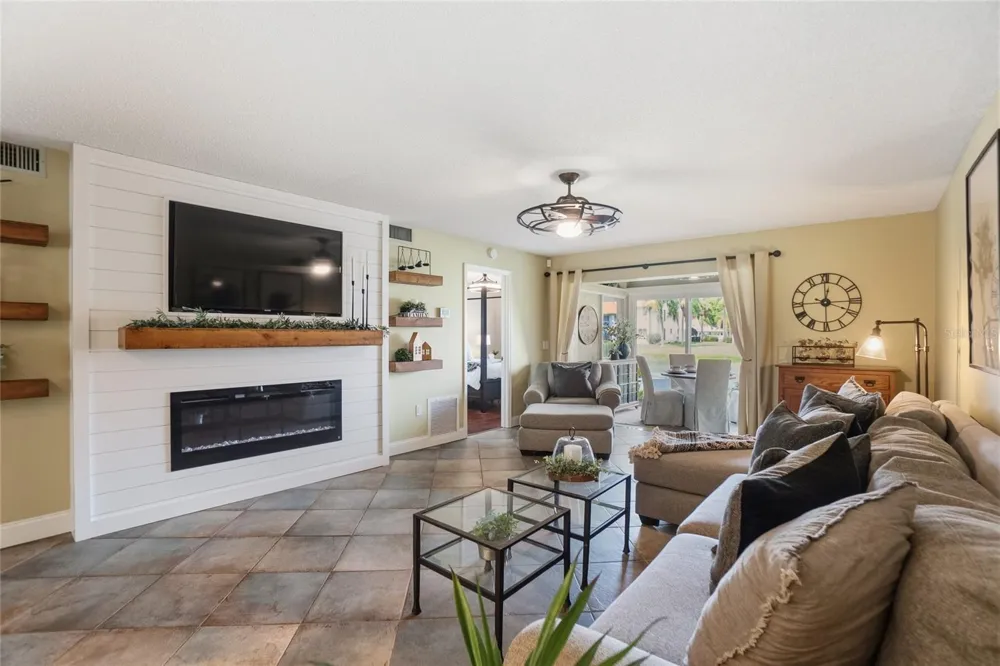 4242 MADEIRA COURT #3315 Sarasota, FL 34233
