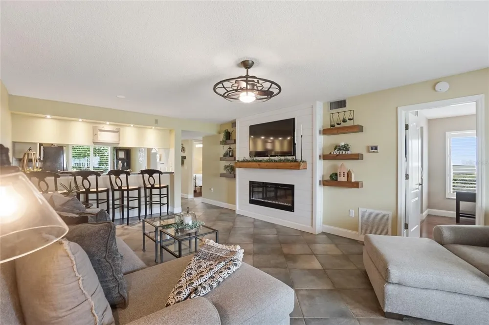 4242 MADEIRA COURT #3315 Sarasota, FL 34233