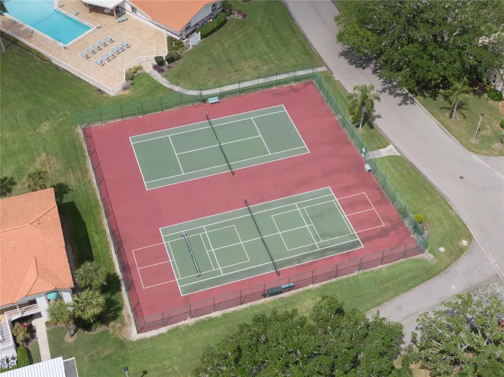 4242 MADEIRA COURT #3315 Sarasota, FL 34233