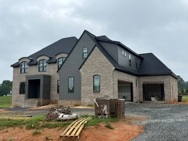 2818 Lockland Drive Oak Ridge, NC 27310