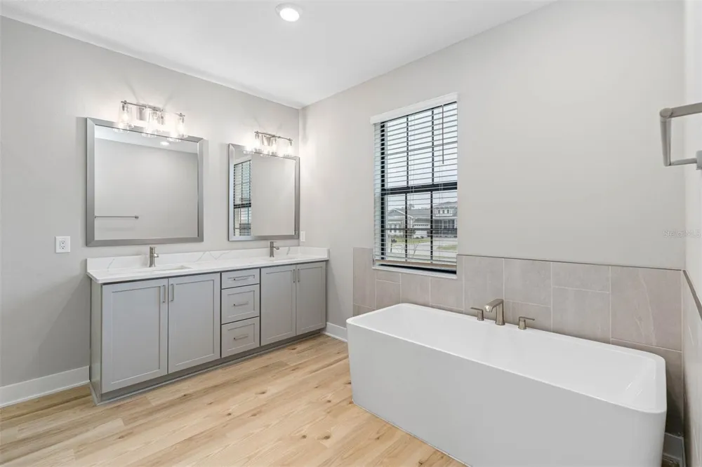 5601 SUMMIT VIEW DRIVE Brooksville, FL 34601