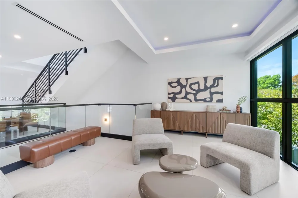 420 SW 15th Rd #420 Miami, FL 33129