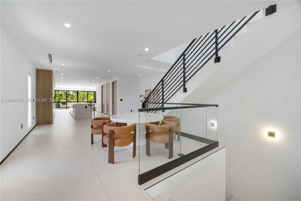 420 SW 15th Rd #420 Miami, FL 33129