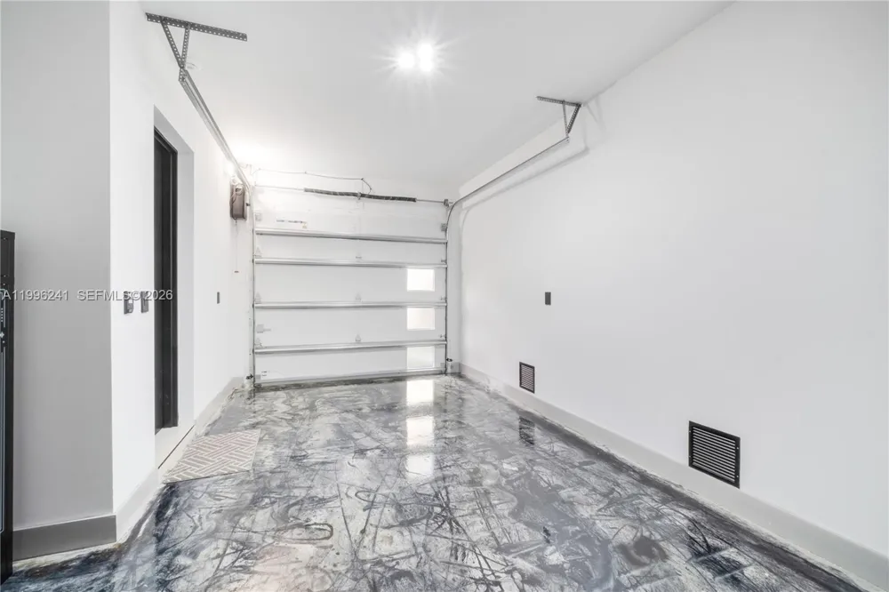 420 SW 15th Rd #420 Miami, FL 33129