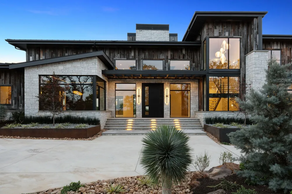545 W Bob Jones Road Southlake, TX 76092