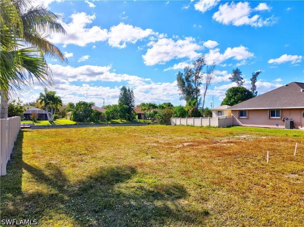 SE 24th Street Cape Coral, FL 33990