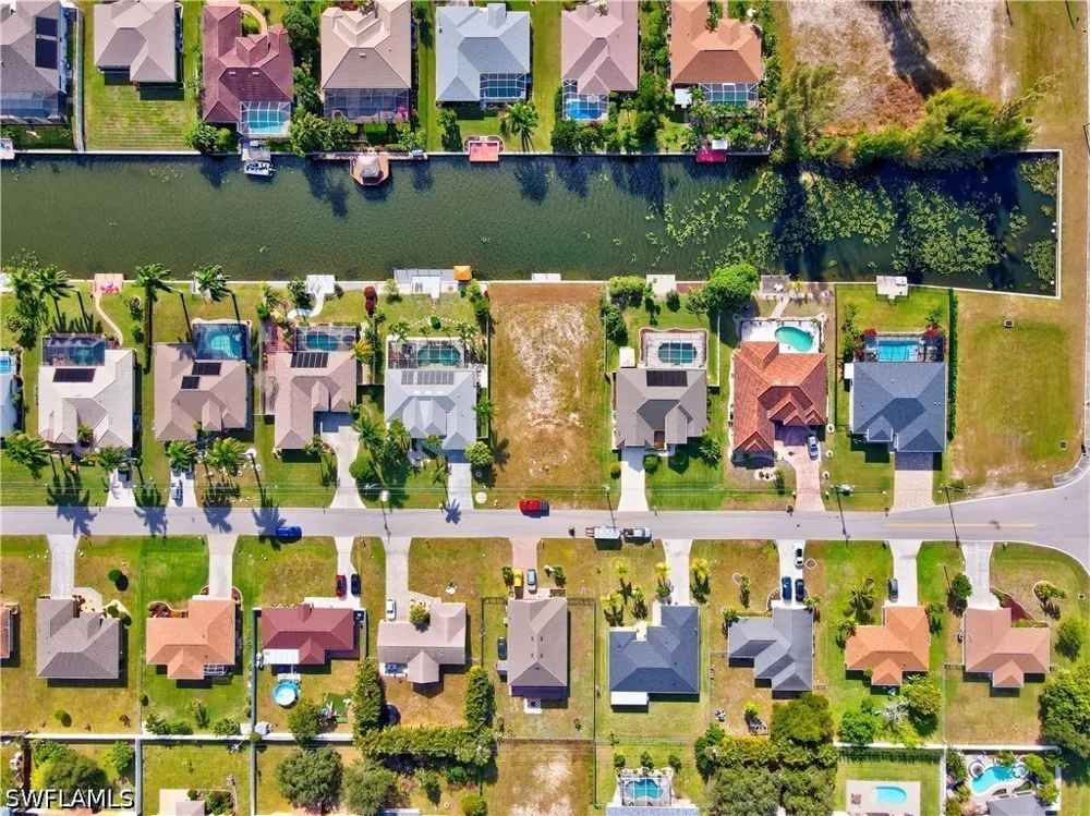 SE 24th Street Cape Coral, FL 33990