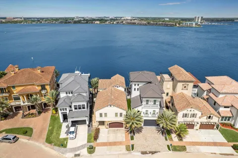 2466 Beacon Circle