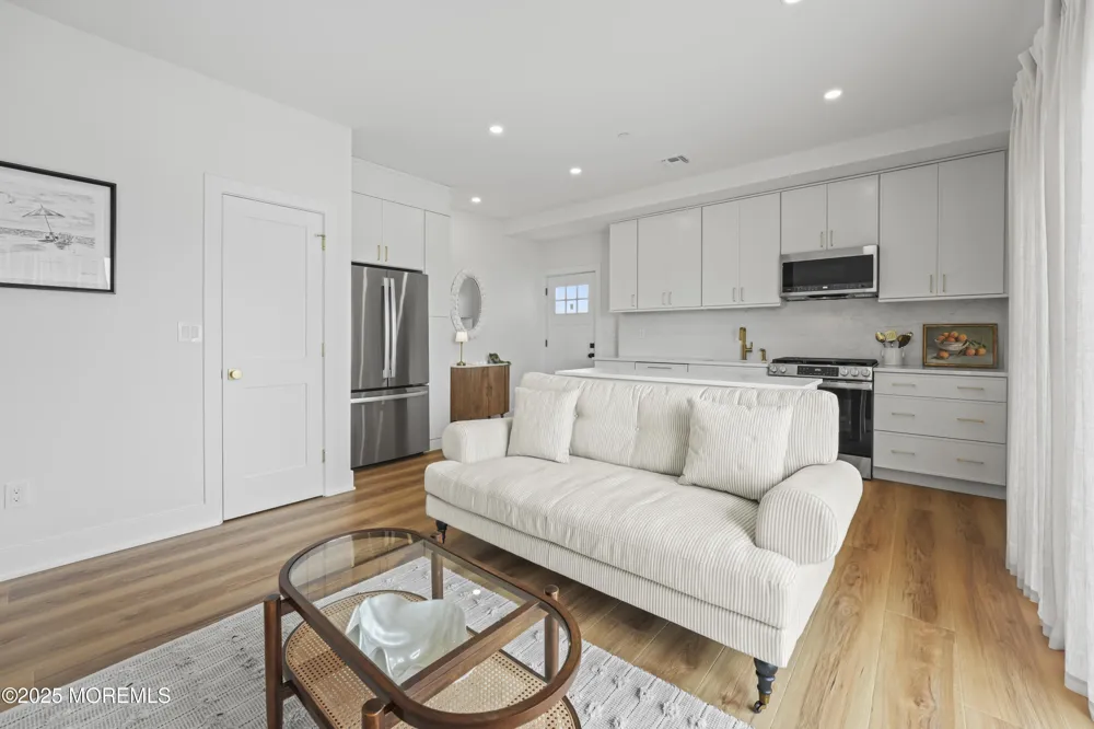 33 Hamilton Avenue #Unit 7 Seaside Heights, NJ 08751