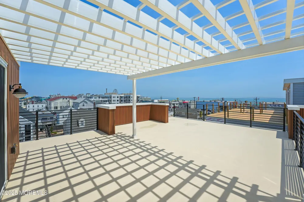 33 Hamilton Avenue #Unit 7 Seaside Heights, NJ 08751