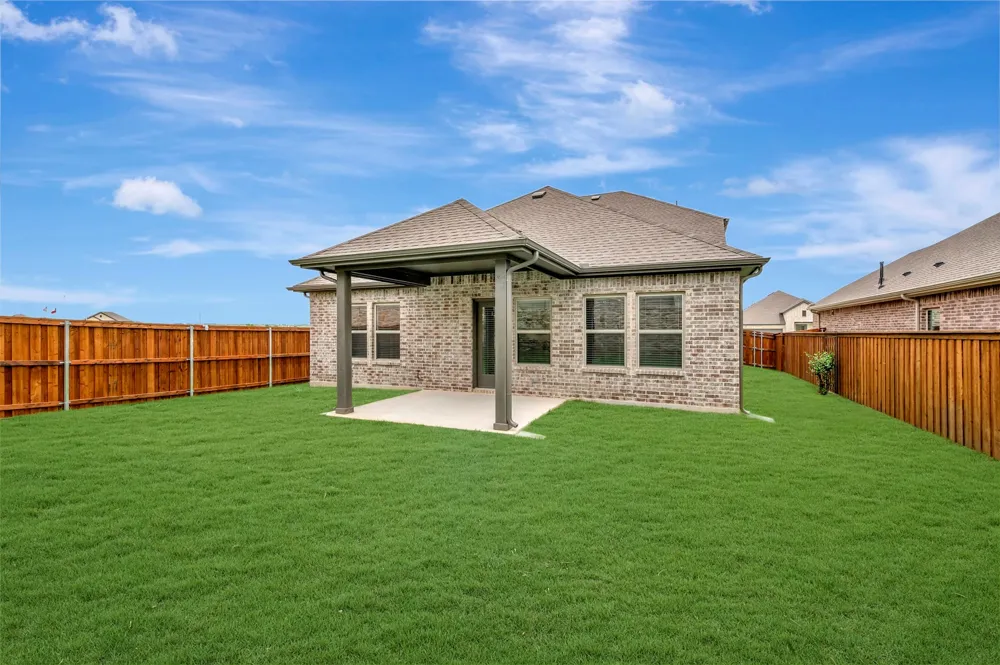 144 Summer Rain Way Newark, TX 76071