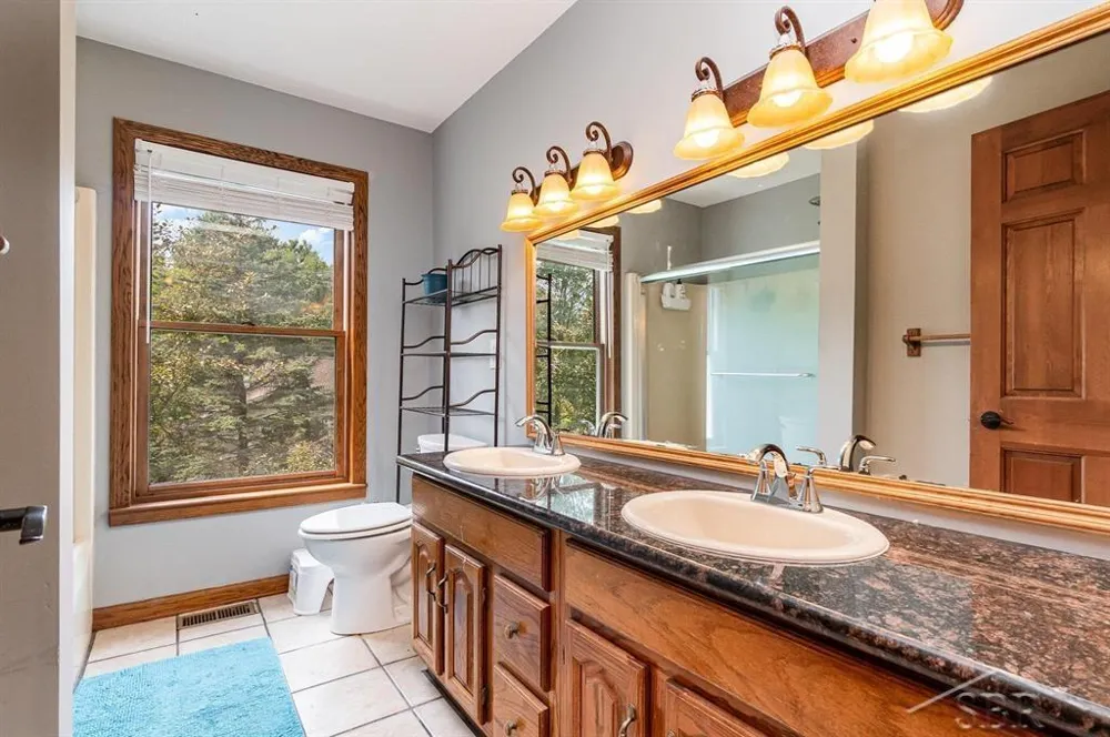 3727 E Julie Ann Drive Larkin Charter Township, MI 48642