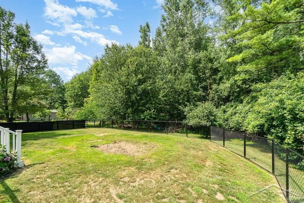3727 E Julie Ann Drive Larkin Charter Township, MI 48642