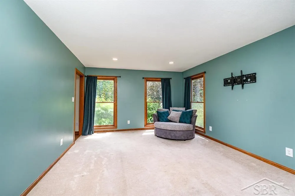 3727 E Julie Ann Drive Larkin Charter Township, MI 48642