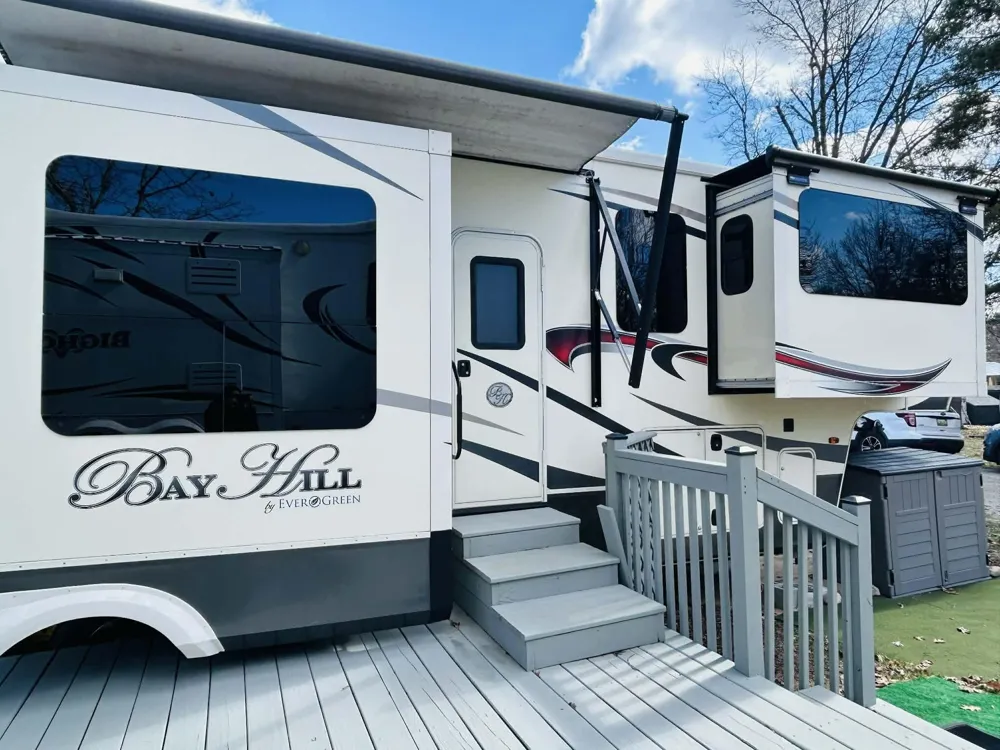 8303 W Royal Road #49 Canadian Lakes, MI 49346