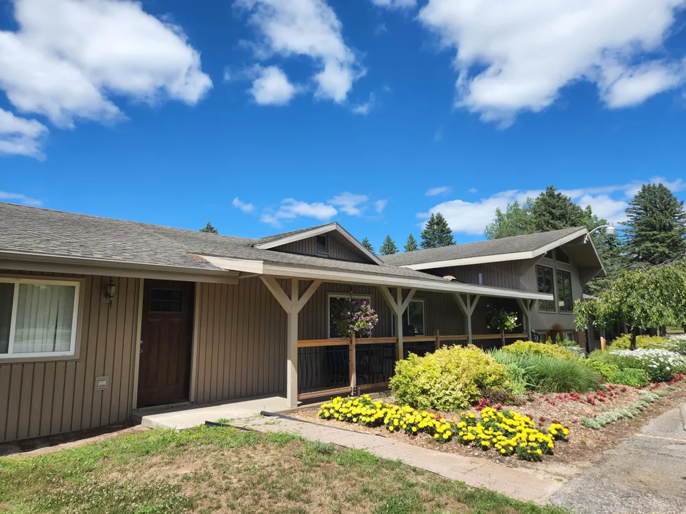 8303 W Royal Road #49 Canadian Lakes, MI 49346