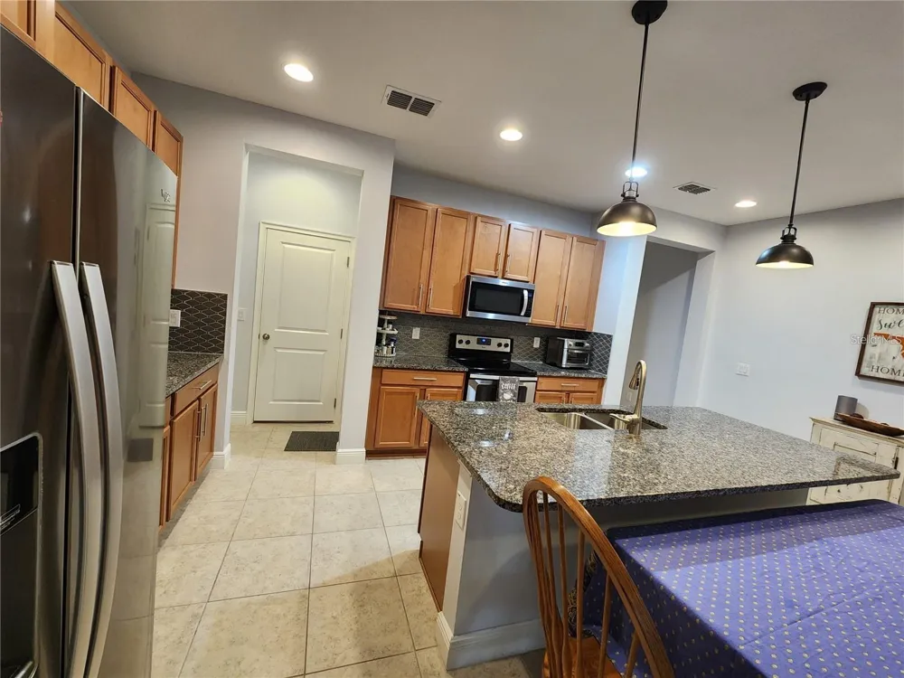 5514 VIOLA LEE WAY Lutz, FL 33558