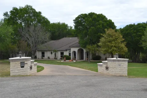 142 Llano Court