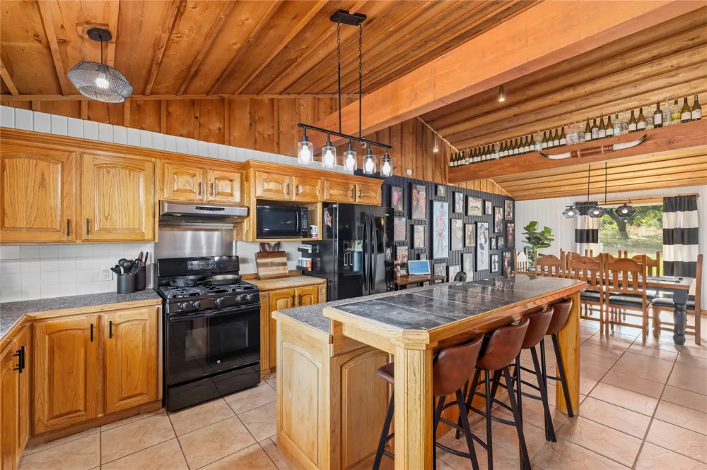 54 County Road 407 Goldthwaite, TX 76844