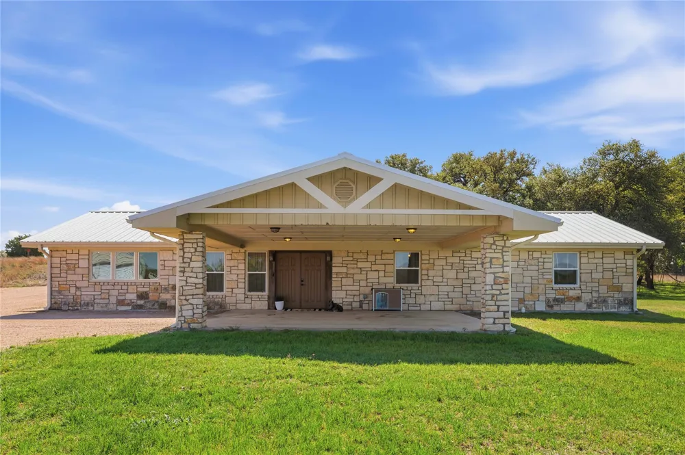 54 County Road 407 Goldthwaite, TX 76844