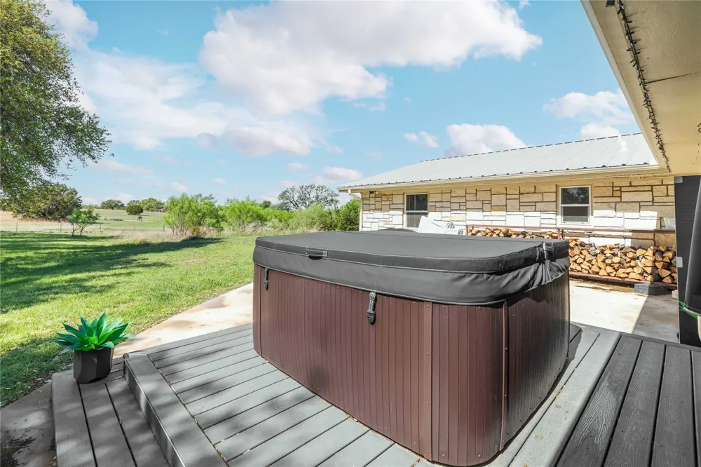 54 County Road 407 Goldthwaite, TX 76844