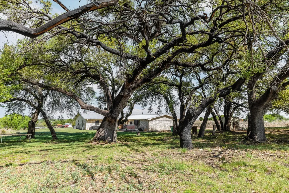 54 County Road 407 Goldthwaite, TX 76844