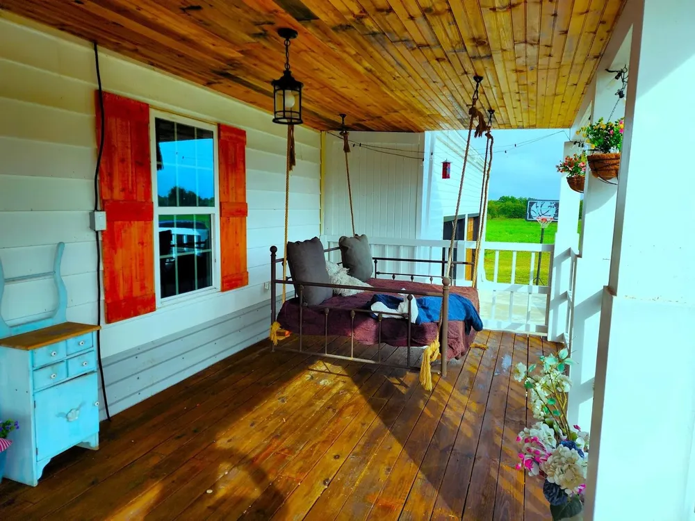 5795 Fm 513 S Lone Oak, TX 75453