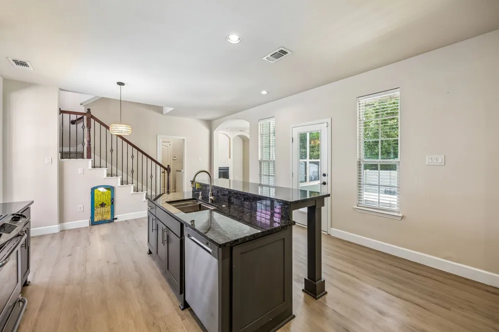 1000 Haley Court Savannah, TX 76227