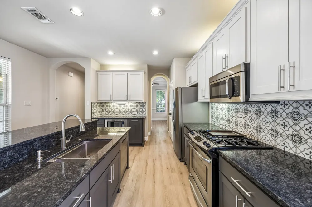 1000 Haley Court Savannah, TX 76227