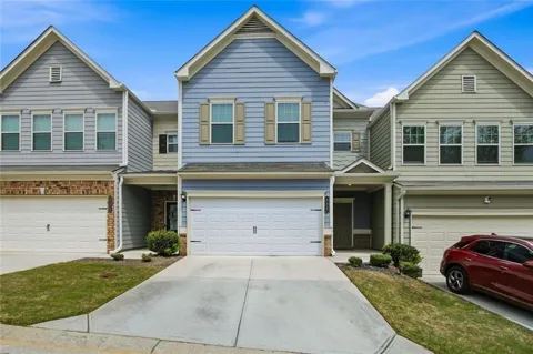 521 Crescent Woode Way