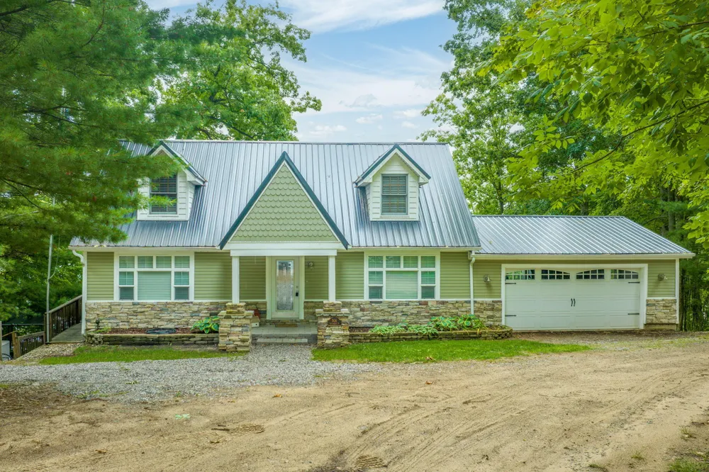 506 Mclachlan Point Evart Township, MI 49631
