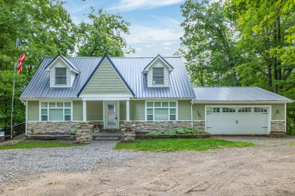 506 Mclachlan Point Evart Township, MI 49631