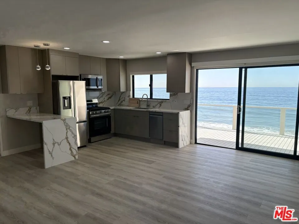 25216 Malibu Road Malibu, CA 90265