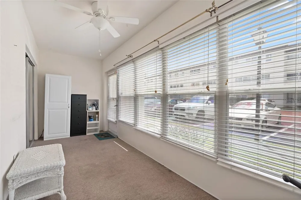 209 NE LINCOLN CIRCLE #109 St Petersburg, FL 33702