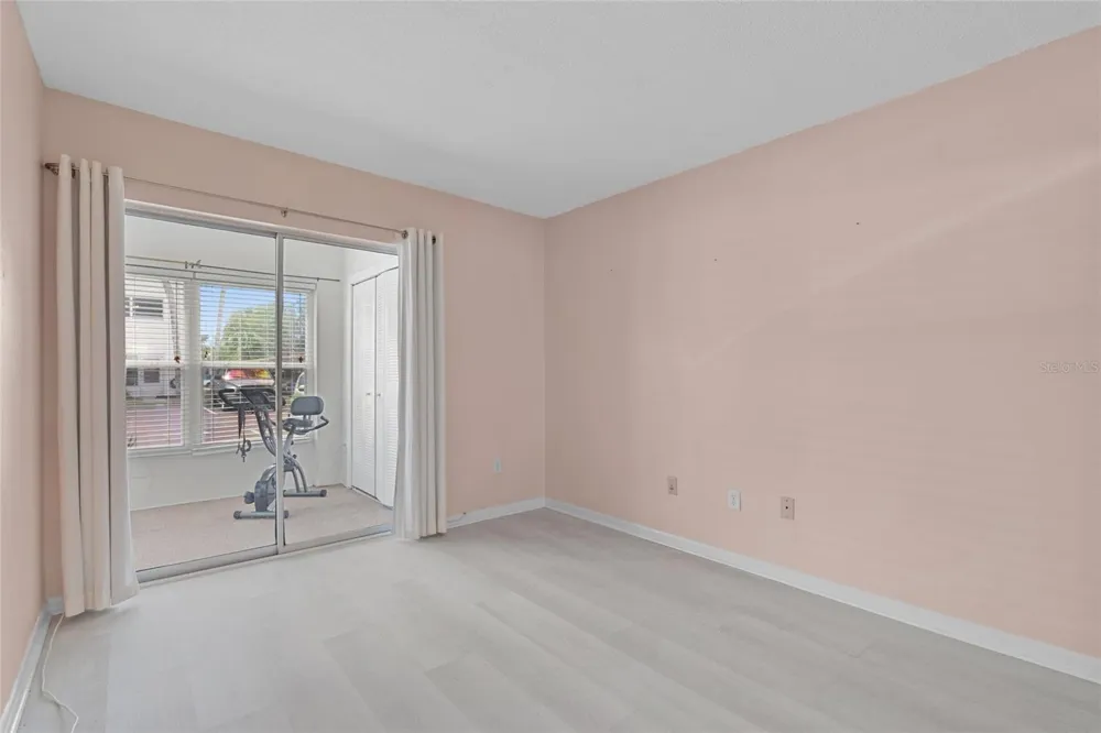 209 NE LINCOLN CIRCLE #109 St Petersburg, FL 33702