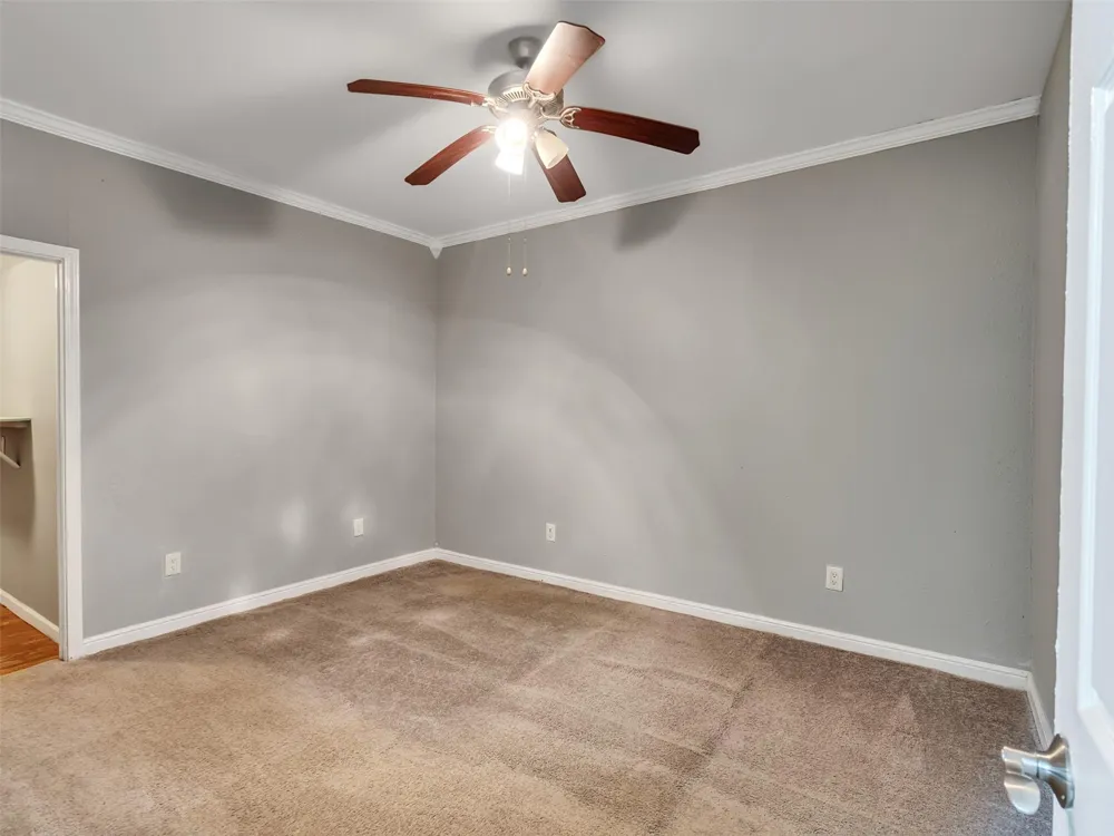 137 County Road 5023 Cleveland, TX 77327